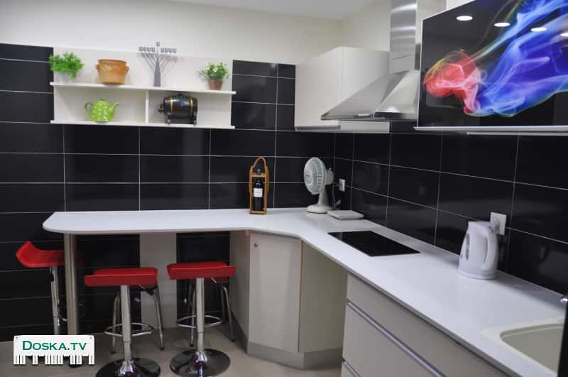 Большая 38 кв.м. шикарная 1 ком. квартира с отдельной кухней.