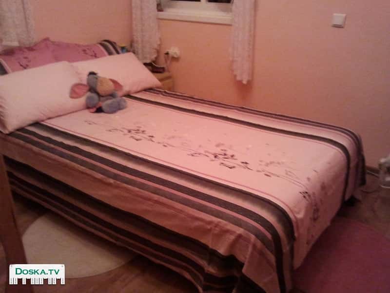 Прекрасная квартира на тихой улице,3 года назад проведен основательный ремонт