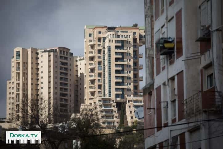 Cдается 1 ком.,благоустроенная,мазган, в центре г.Холон. только для женщины.,без маклера.