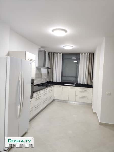 Без маклера!уютная 3-х комнатная квартира на втором этаже частного дома.есть