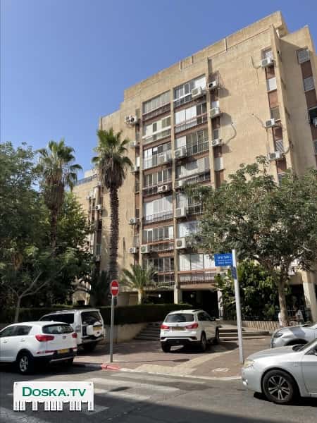 4-комнатная квартира в аренду на ‎Алуфей Цахал, район Кирьят шарет.