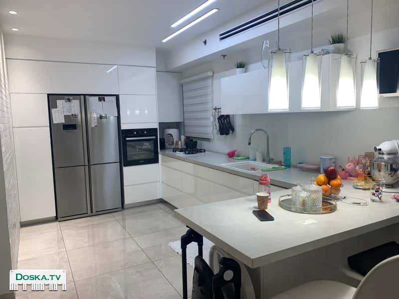 Продажа квартиры 4 комнаты Проспект Магдалины Холон | Парковка |