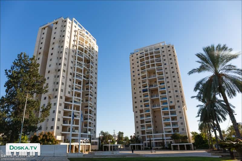 1 ком.,в центре холона,мебель ,мазган, женщине-  не маклер.