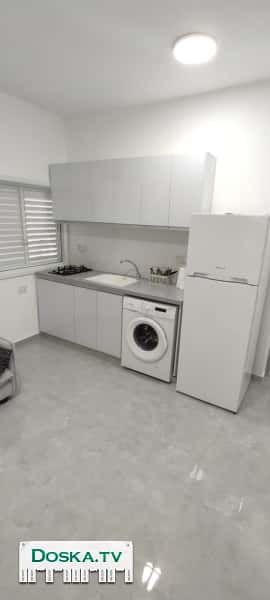 Сдаётся деленка  2комнаты  -этаж 1 без лифта -с