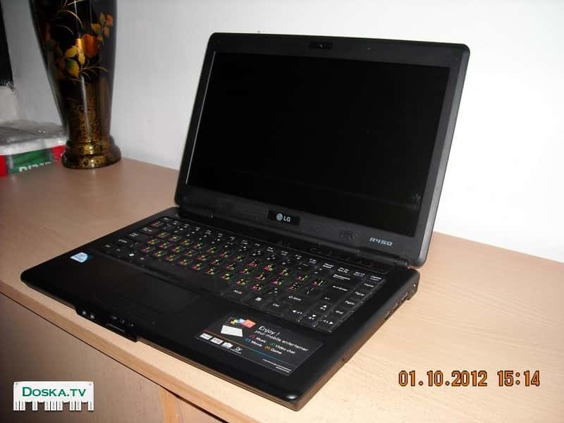 Лап практически новый. Windows 7 максимальная мультиязычная. Память 4Гб, диагональ