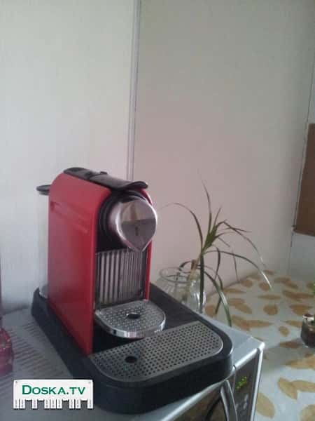 Кофеварка фирмы Nespresso практически новая!