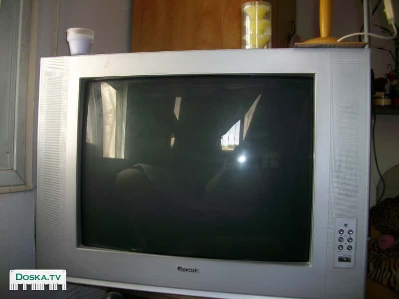 Большой, прекрасно работающий телевизор, 66 см в диагонали, в Иерусалиме.