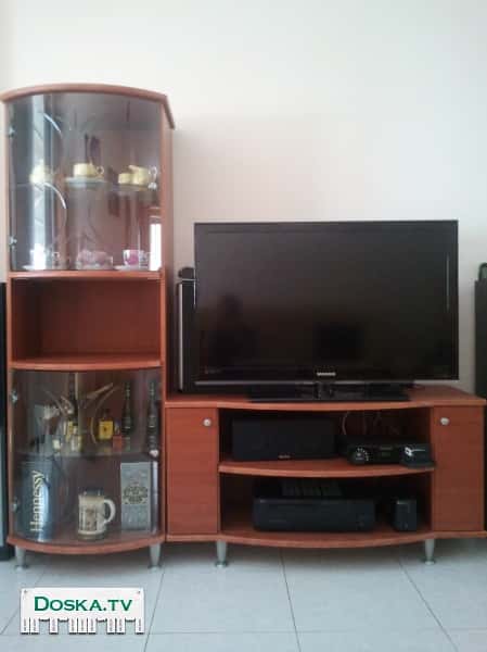 Практически новый, в идеальном состоянии, нет царапин, сколов и т.д.