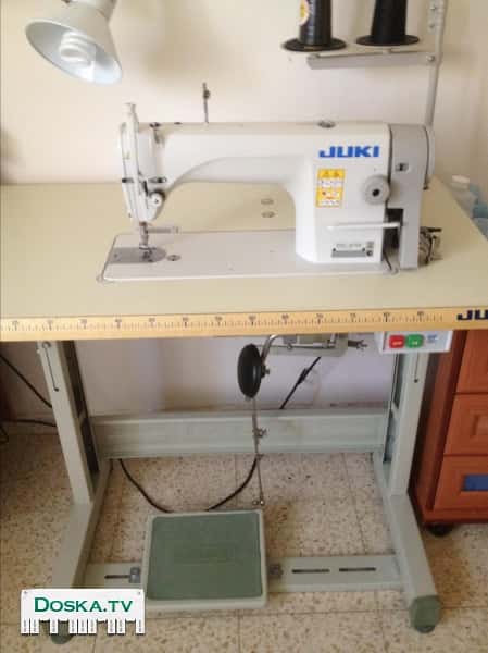 профессиональная швейная машина ,не была в употреблении.