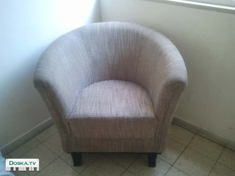 кресло из ткани в салон или для гины,в хорошем состоянии