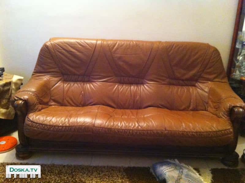 кожанный салон 3+2 в хорошем состоянии. Не дорого.