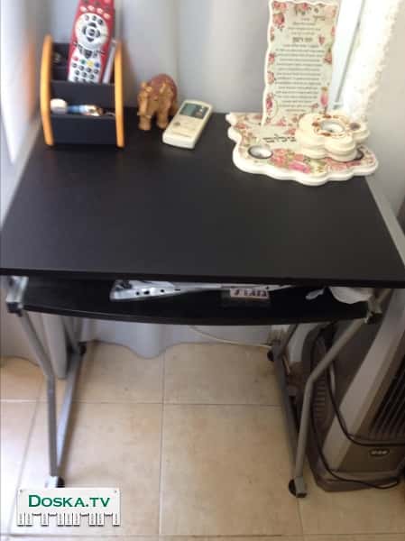 Стол для компьютера