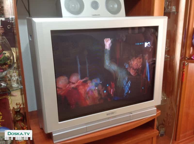 телевизор Toshiba 32"