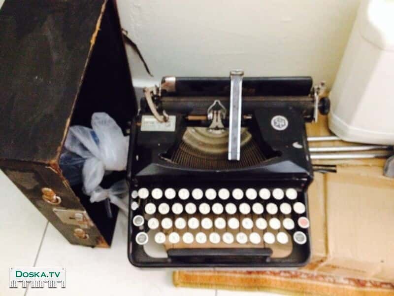 2 швейные машинки зингер и печатная машинка ерика