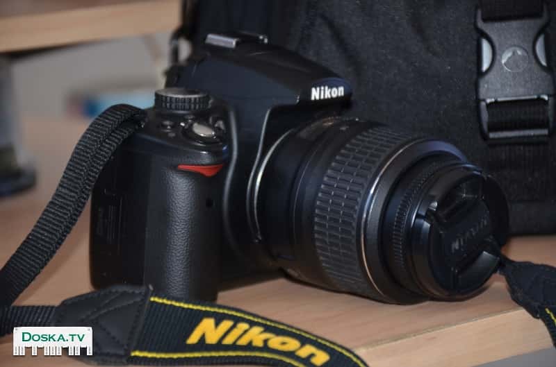 фотоаппарат nikon d5000 +объектив 18-55 +карта памяти 4gb зарядное устройство.провод
