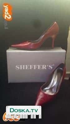 Новые красные кожаные туфли, 35 размер, каблук 8 см.