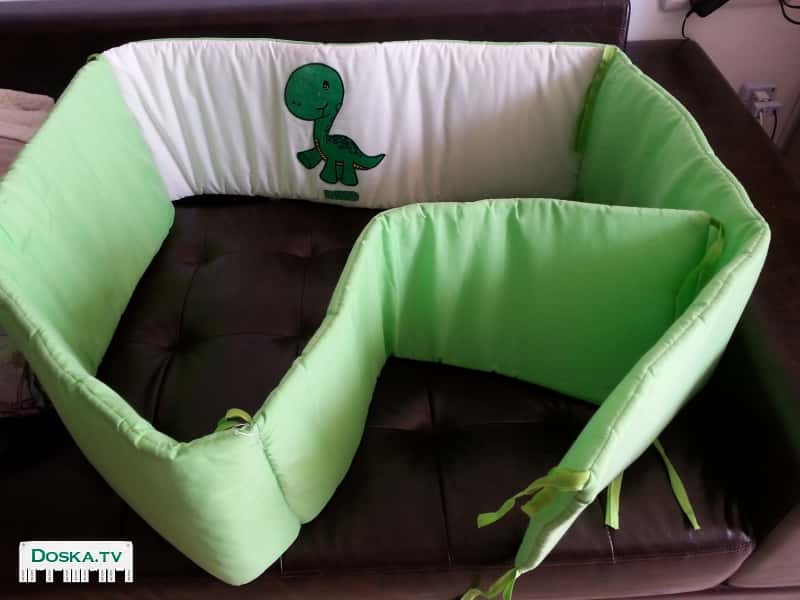 Обивка для кроватки. Новая! Не подошла по размеру.