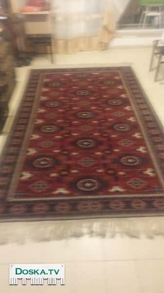 Тикинский ковер ручной работы...очень эффектно смотрится на полу...подчеркивая дух востока...очень