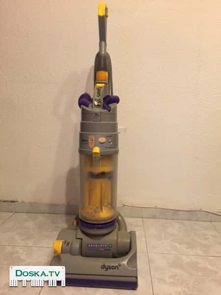 Пылесос в хорошем рабочем состоянии.