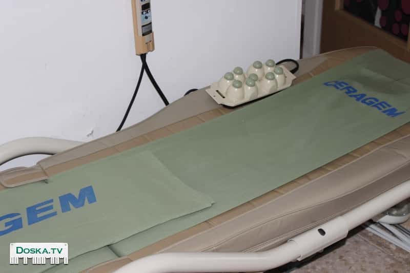 В связи с отъездом продаю массажную кровать SERAGEM, производство Южная