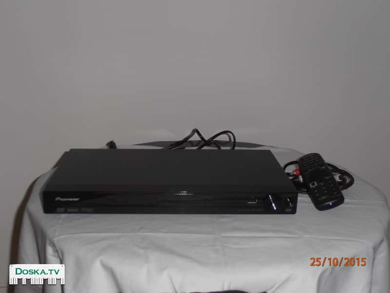 Видеоплеер. Диск флешка. Поддерживает много форматов. Есть инструкция на русском.