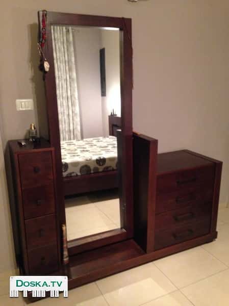 Спальный гарнитур (кровать, трюмо с большим зеркалом до пола и