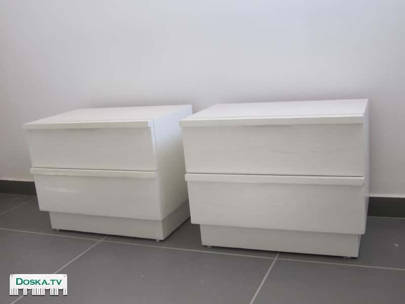 прикроватные тумбочки из натурального дерева в хорошем состоянии. Размер: высота