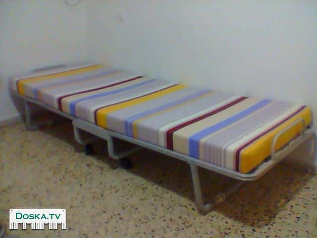 Кровать складная одноместная.