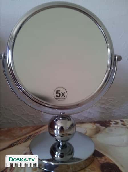 Зеркало настольное, двухстороннее. Увеличительная сторона х5. Отличного качества. Незаменимо при
