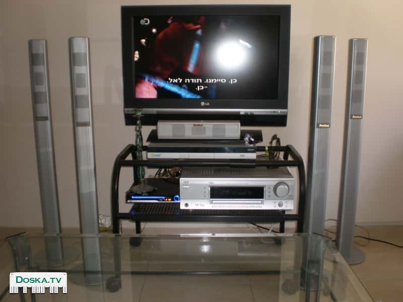 Домашний кинотеатр  Усилитель JVS c колонками фирмы Perless