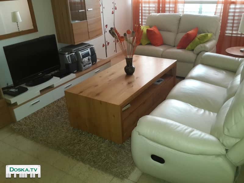 СРОЧНО!!! Стенка цвета дуба(2500 шек), красивая и почти новая.