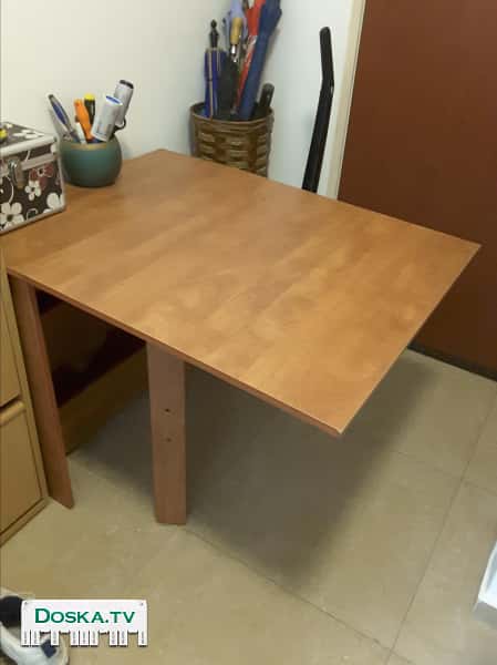 Стол книжка, раскладной большой на 10-12 персон. В отличном состоянии,