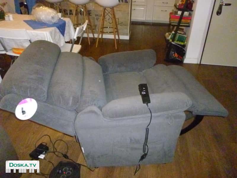 Совершенно новые кресла Реклайнер ручное 400 шек-(в магазине стоит 650$),