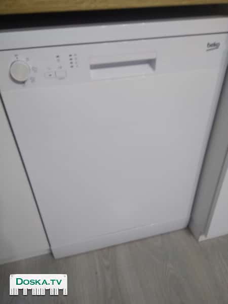 Машинка почти новая, использовали не больше 5 раз. Торг уместен