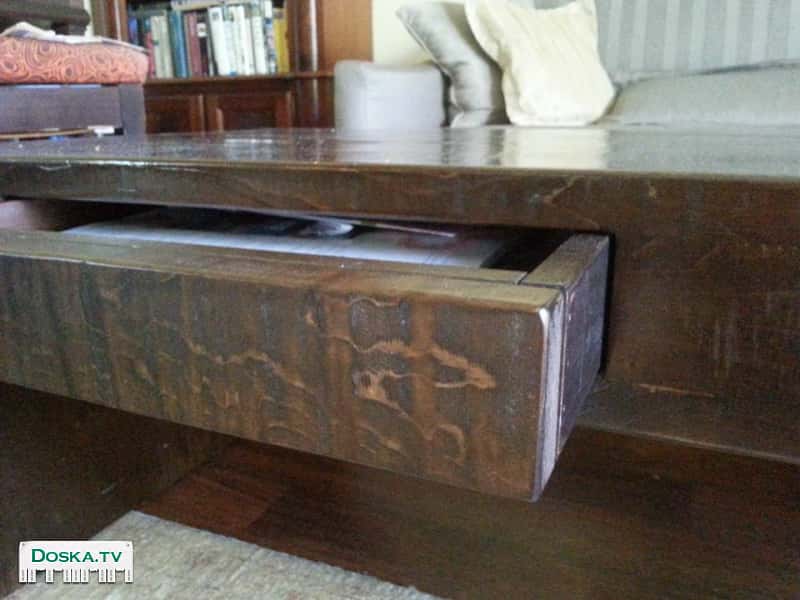 Стол журнальный, со скрытыми 2 ящиками длина 155 см, высота