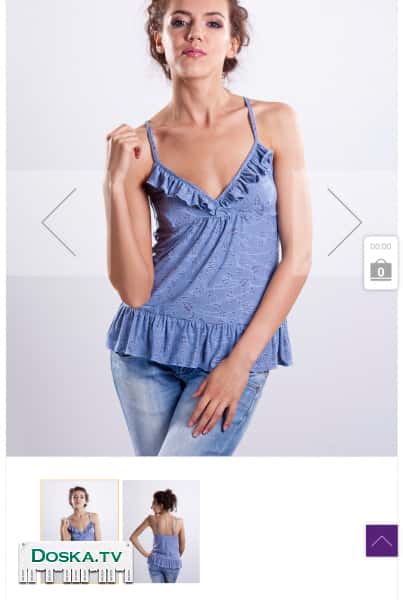 Топ прямого кроя, выполненный из гладкой ткани. Изделие на узких