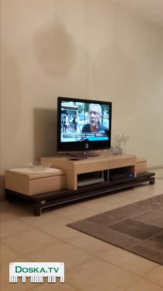 Стол под телевизор-650шек Буфет-600 шек Полка-350шек Шкаф 570шек  Все