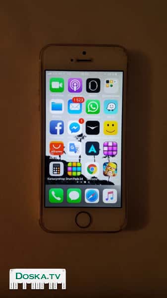 Без глюков и лагов! Трещинки на защитном стекле, дисплей чистый!