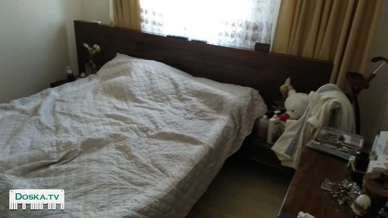 Большая спальня 200*170, в хорошем состоянии с трюмом и зеркалом,