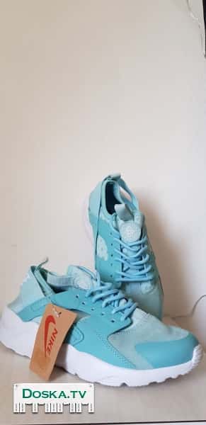 Новые кроссовки NIKE AIR HUARACHE CITY LOW, привезли из Америки