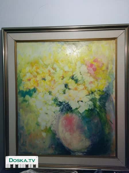 Натюрморт с вазой цветов, очень теплые тона, придает тепло в