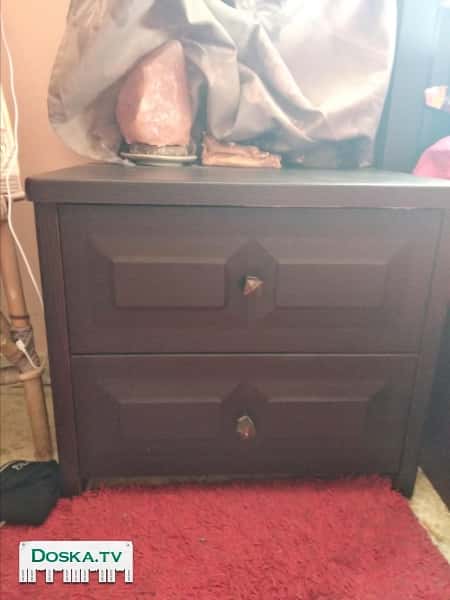 Кровать цвета венге, стандарт двуспальная, 140 ширина.две тумбочки и комод,