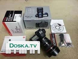 Canon eos 5D Mark III with lens and other accessories