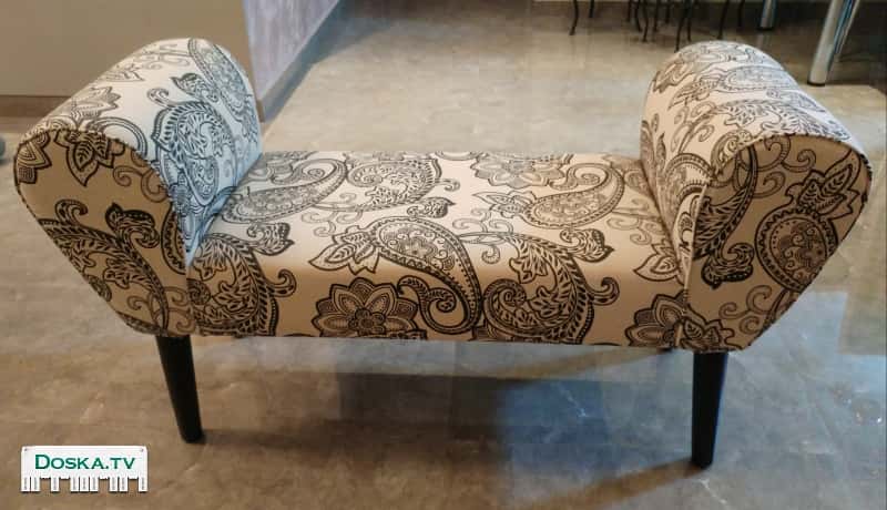 Новый черно-белый пуфик. Был использован только месяц!!! Размеры : длина