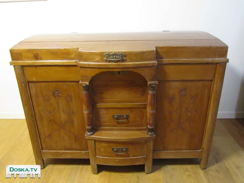 Сундук. Антикварный. XIX век. Дерево. В отличном состоянии. 60*82*110см. Все