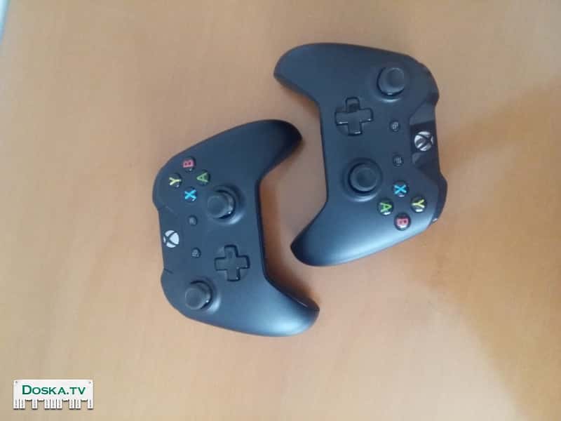 Два Джойстики 200 шк/шт  и лицензионная игра 100 шк