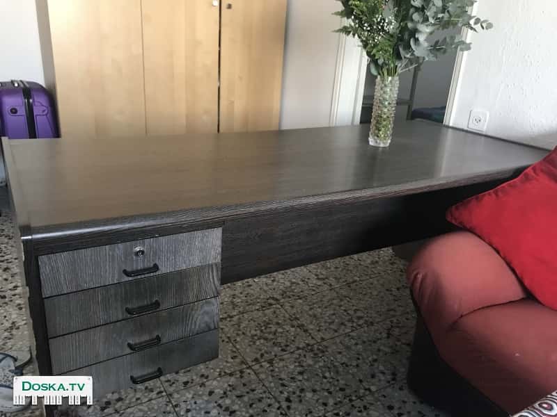 По случаю переезда  всю мебель и технику за символическую