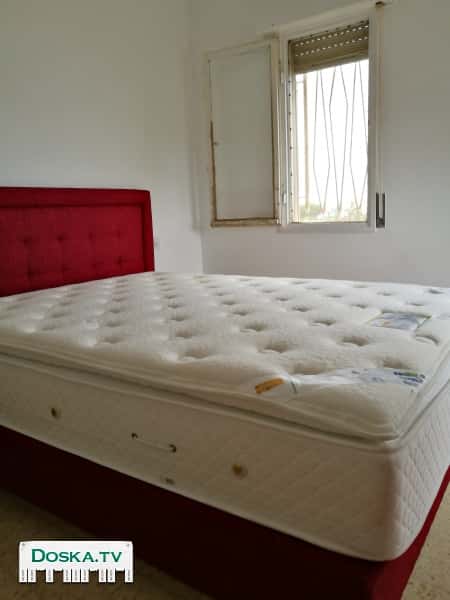 Продаю совершенно новые, ещё с гарантией-двухспальную ортопедическую кровать.