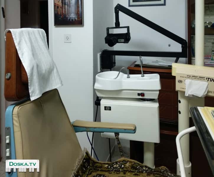 полный комплект медициеского оборудование стоматологической клиники, в хорошем рабочем состоянии,