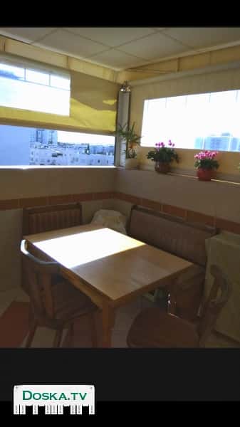 Отдам стол обеденный раскладной и стулья . Самовывоз из Ашдода.